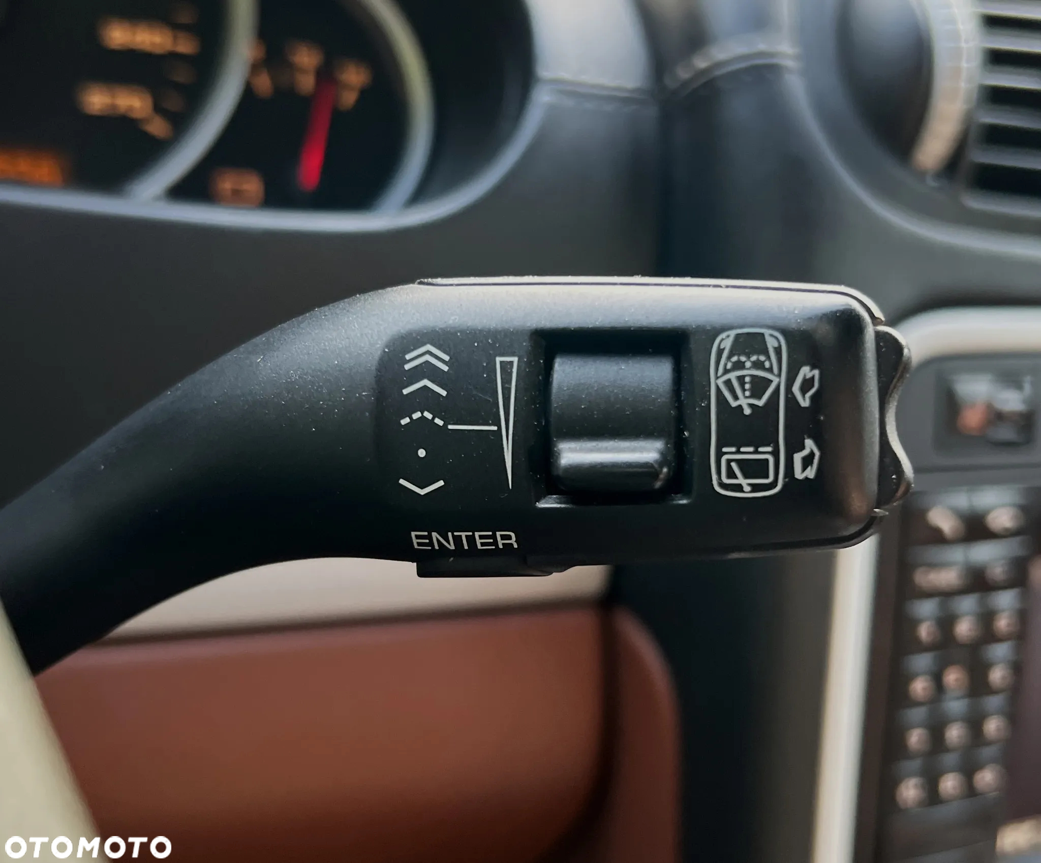 Porsche Cayenne - 24