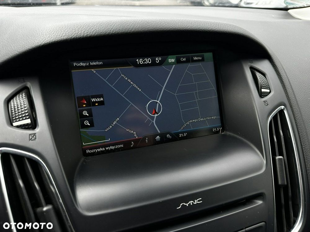 Ford Focus 1.0 EcoBoost Titanium Business - 30