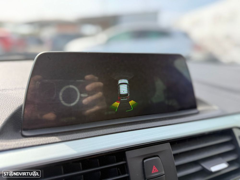 BMW 116 d Advantage Auto - 27