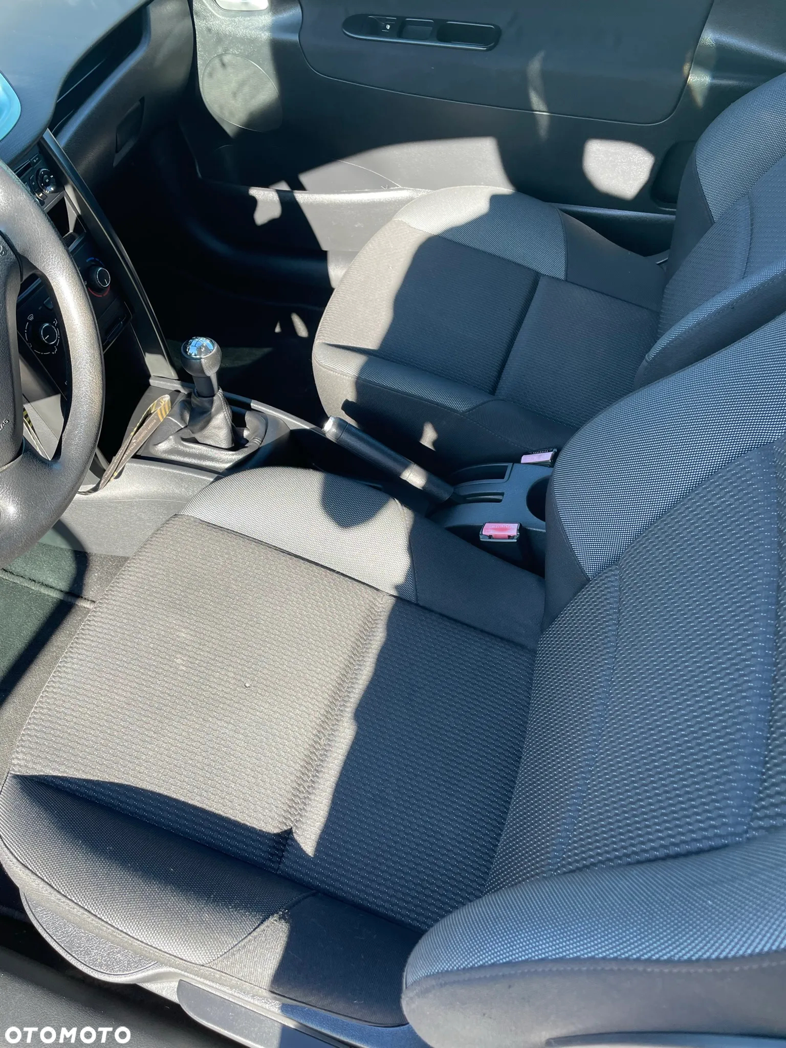 Peugeot 207 1.4 16V Trendy - 12
