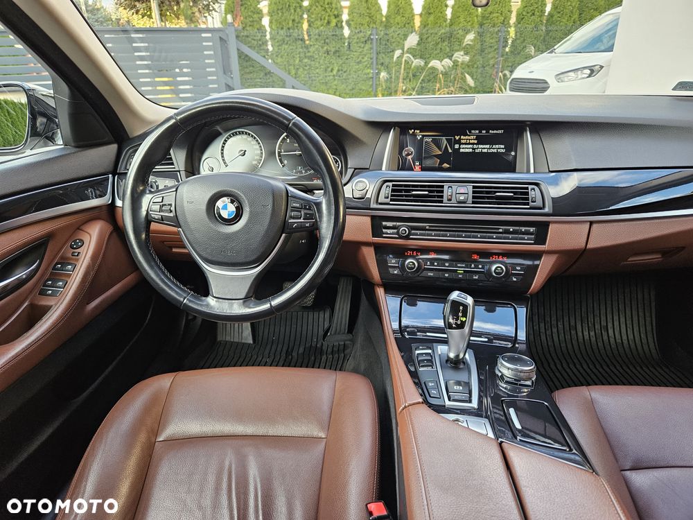 BMW Seria 5 520d xDrive - 8