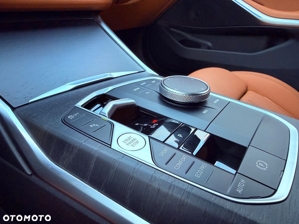 BMW Seria 3 320d xDrive M Sport sport - 25