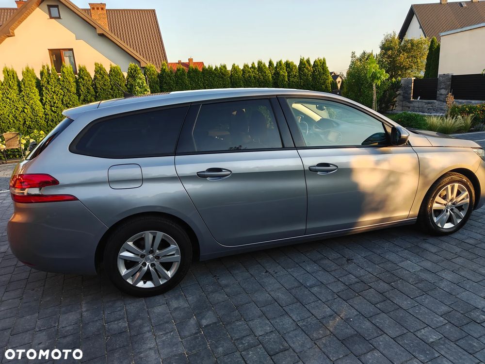 Peugeot 308 1.5 BlueHDi Allure Pack S&S - 8