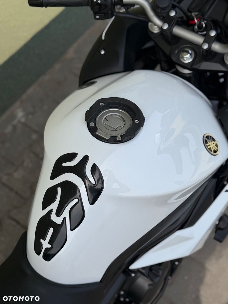 Yamaha XJ - 15