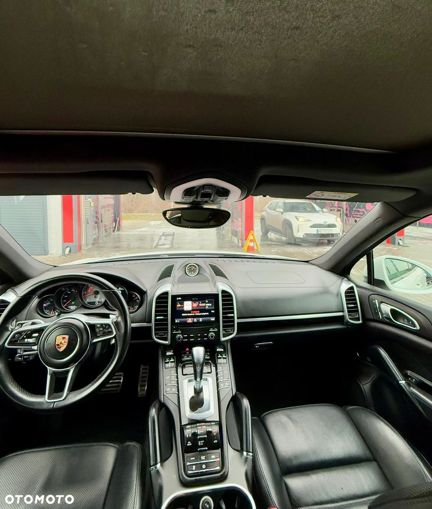 Porsche Cayenne S Diesel Platinum Edition - 6
