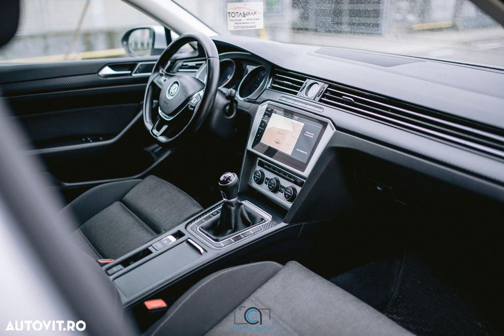 Volkswagen Passat Variant 2.0 TDI SCR Comfortline - 1