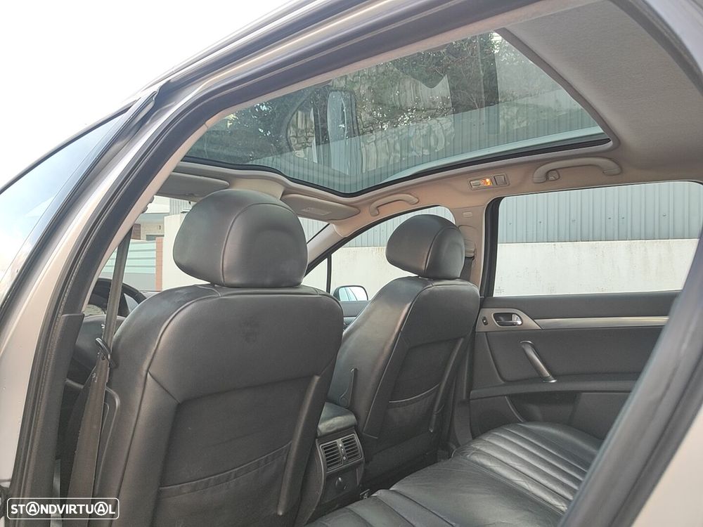 Peugeot 407 SW 1.6 HDi SE Navteq - 11