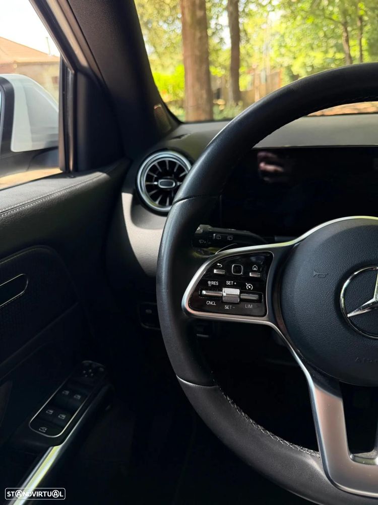 Mercedes-Benz GLA 250 e 8G-DCT Special Edition - 23