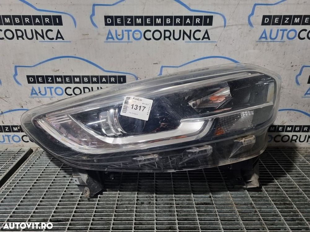 Far Dreapta Renault Kadjar 2015 - 2018 SUV 4 Usi (1317) Cu lupă 260107703R - 1