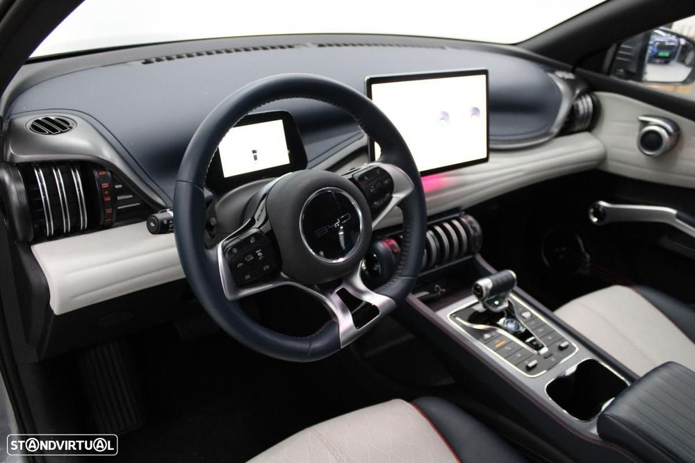 BYD Atto 3 Comfort - 12