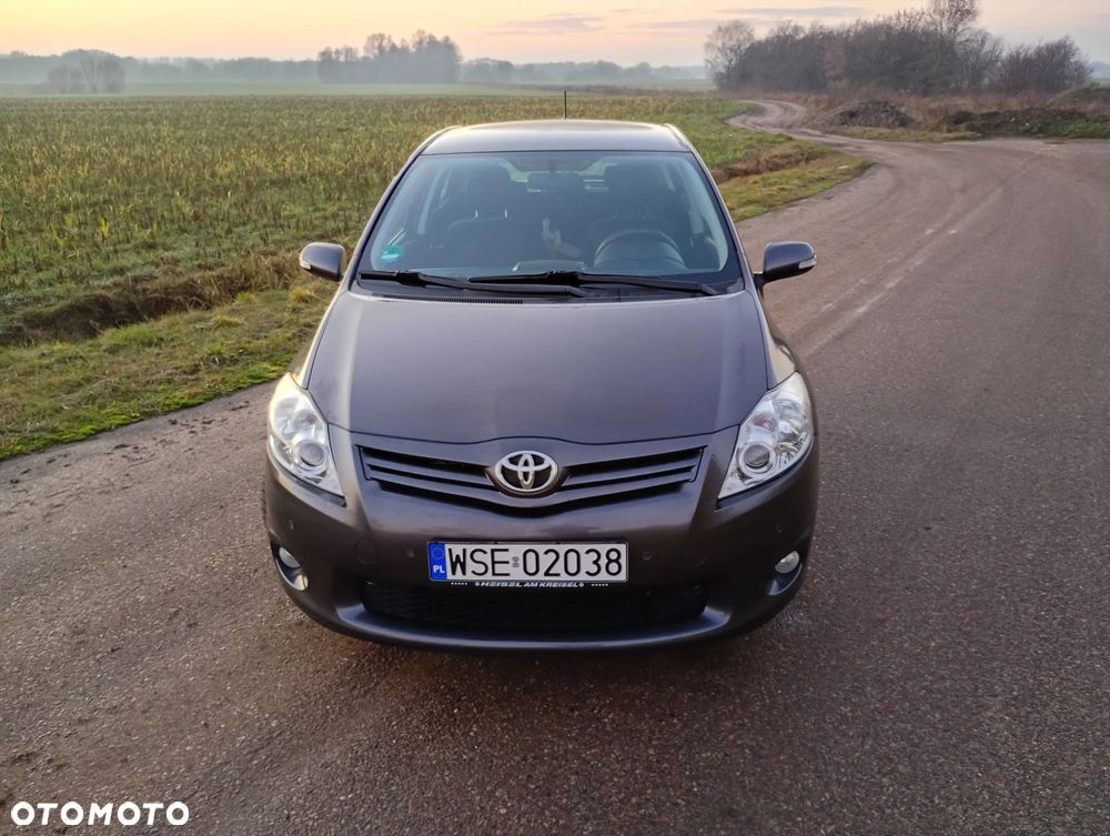 Toyota Auris 1.6 Premium Comfort MS - 15