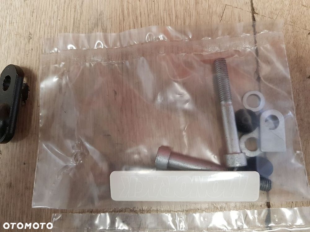 Stelaż pod kufer centralny Givi - 4