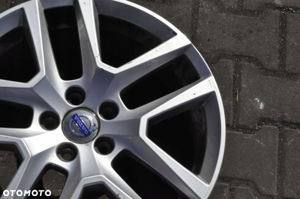 VOLVO  FELGA ALUMINIOWA 31445568 18 7.5 5X108 ET55 - 3