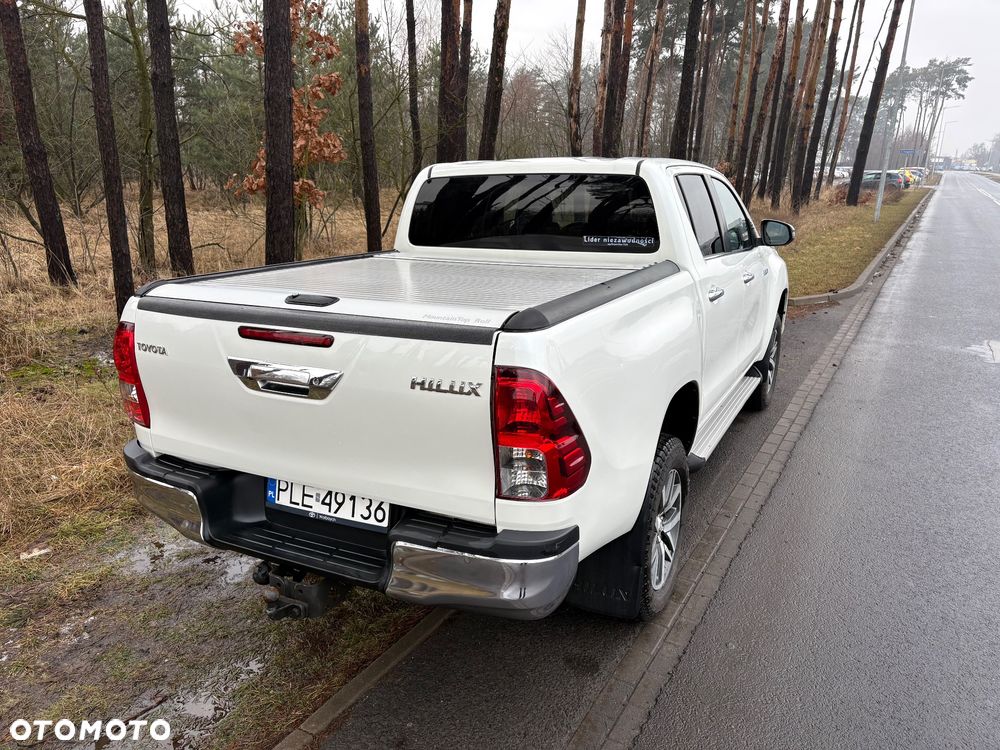 Toyota Hilux 2.4 D-4D Double Cab SR5 4x4 - 10