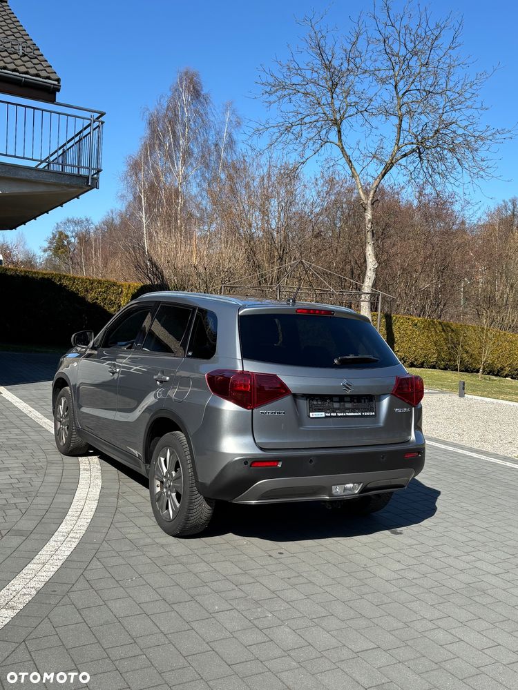 Suzuki Vitara - 3