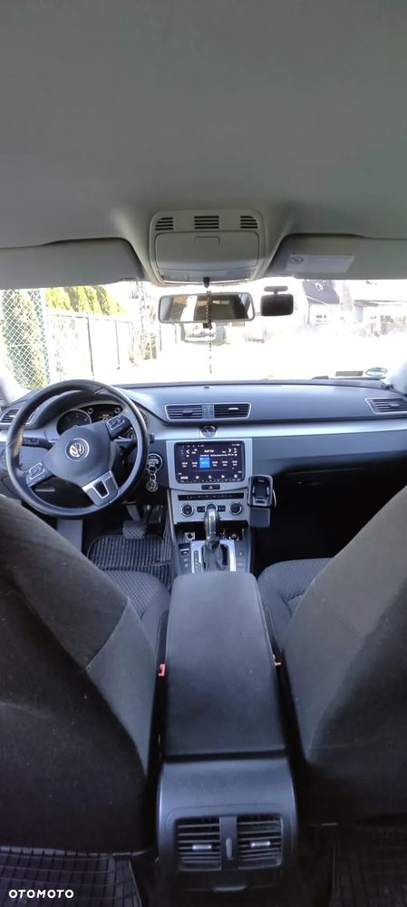 Volkswagen Passat Variant 2.0 TDI DSG Trendline - 13