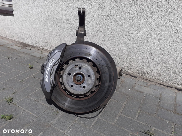 Mercedes W222 W217 Zwrotnica Prawa Zawieszenie Przednie 4Matic 5.0