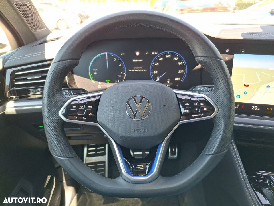 Volkswagen Touareg - 23