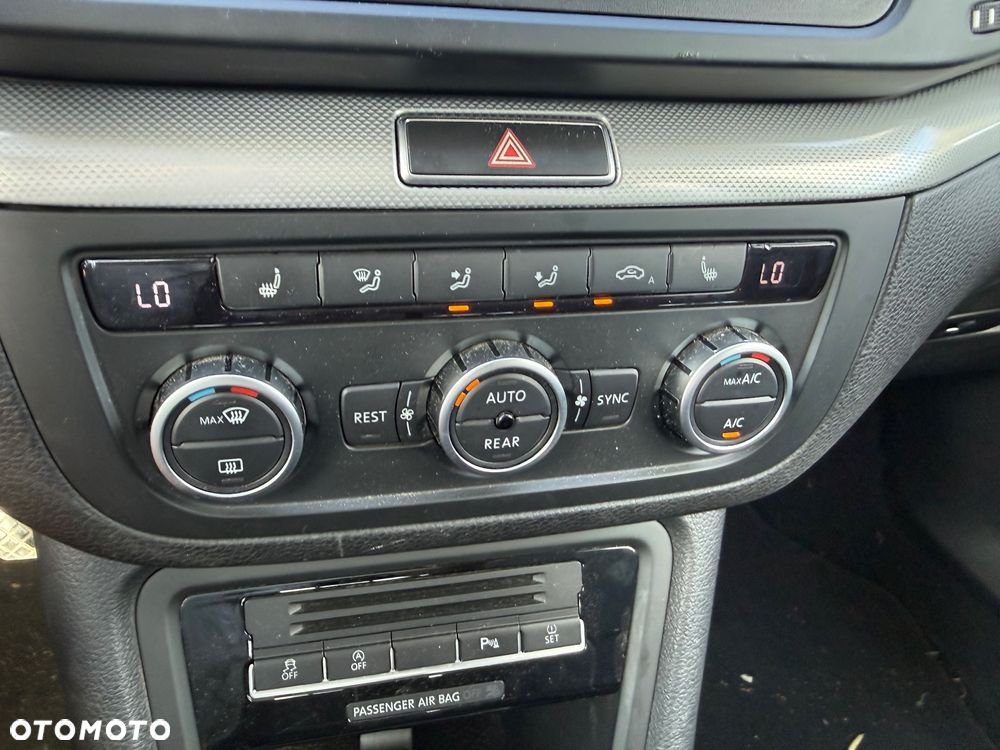 Volkswagen Sharan 1.4 TSI BMT Comfortline - 18