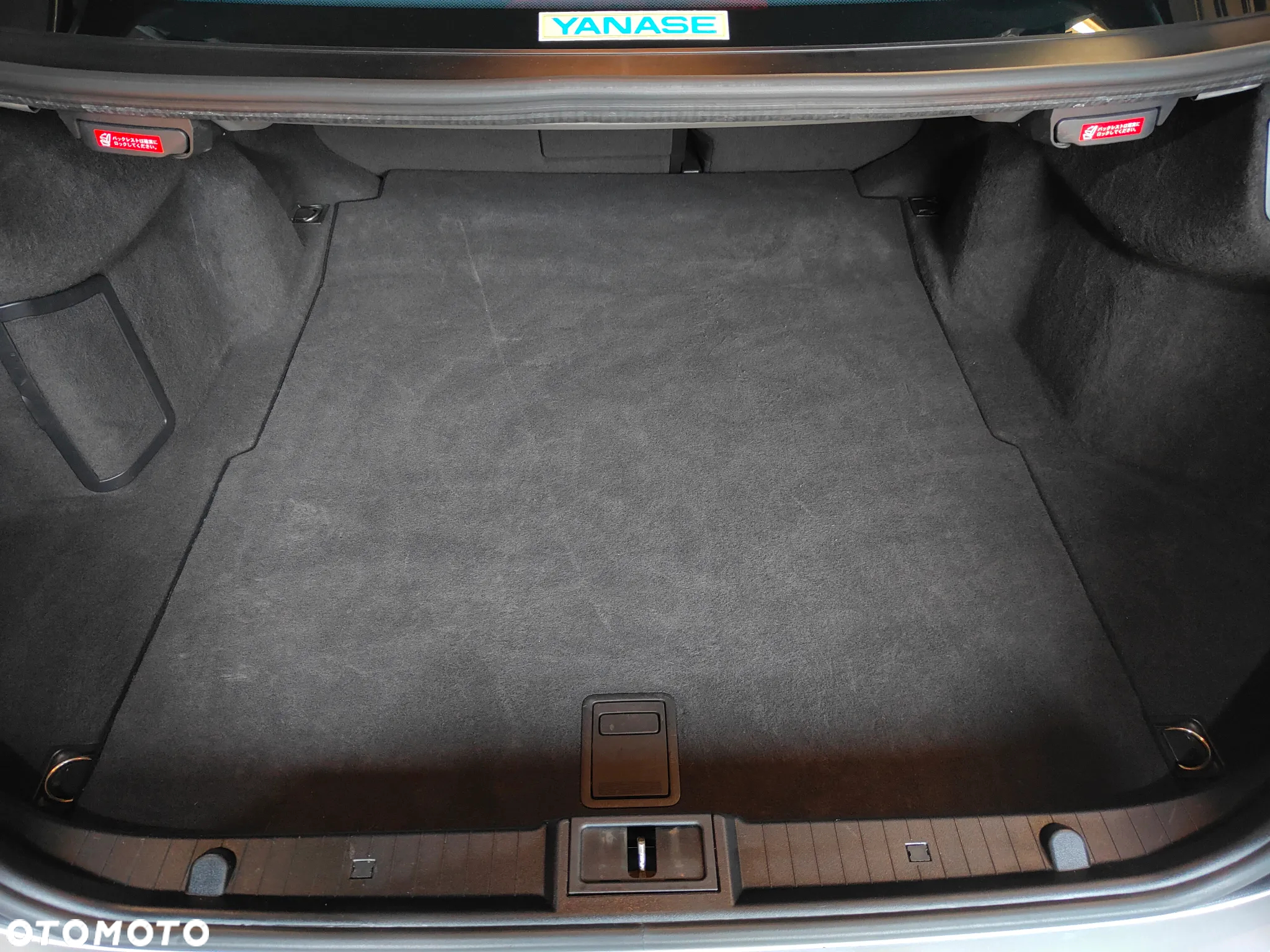 Mercedes-Benz Klasa E 320 4Matic Automatik Avantgarde - 19