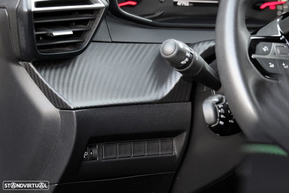 Peugeot 208 1.2 PureTech Active - 12