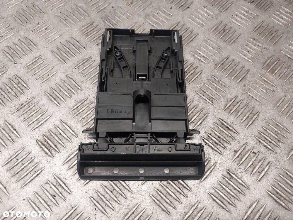 UCHWYT NA KUBEK CUPHOLDER SUBARU FORESTER I LIFT - 1