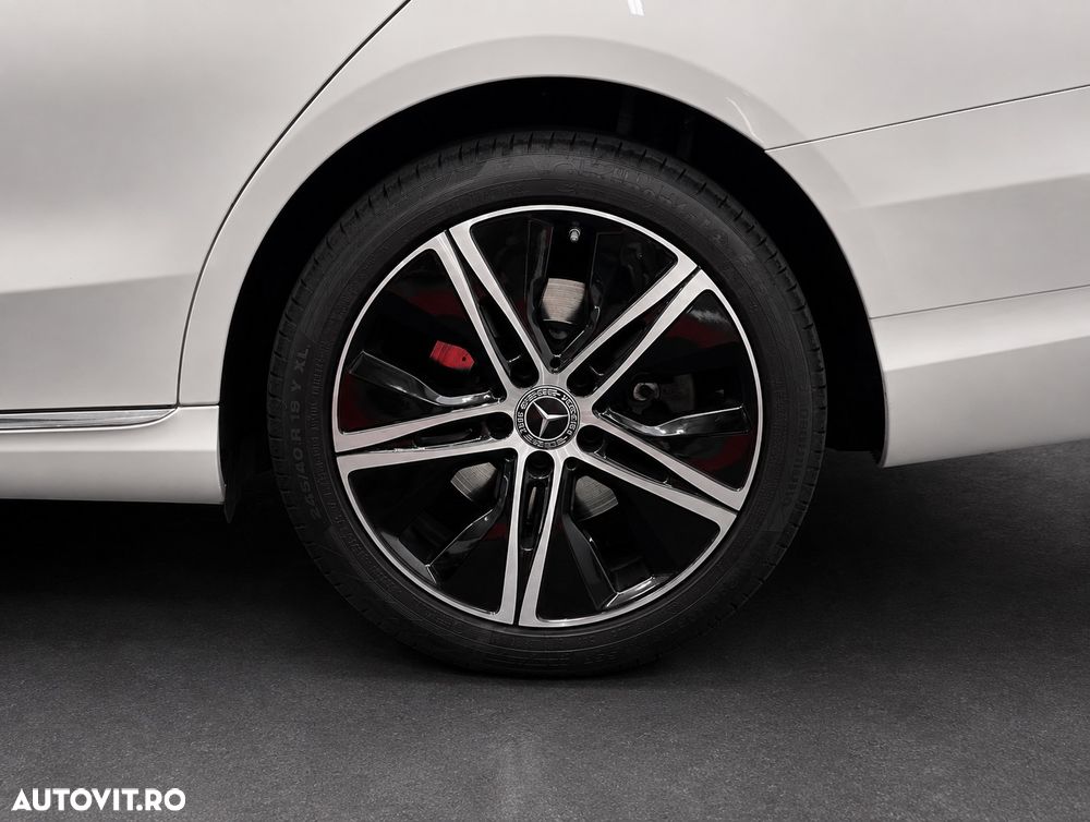 Mercedes-Benz C 300 d 4MATIC Aut - 9