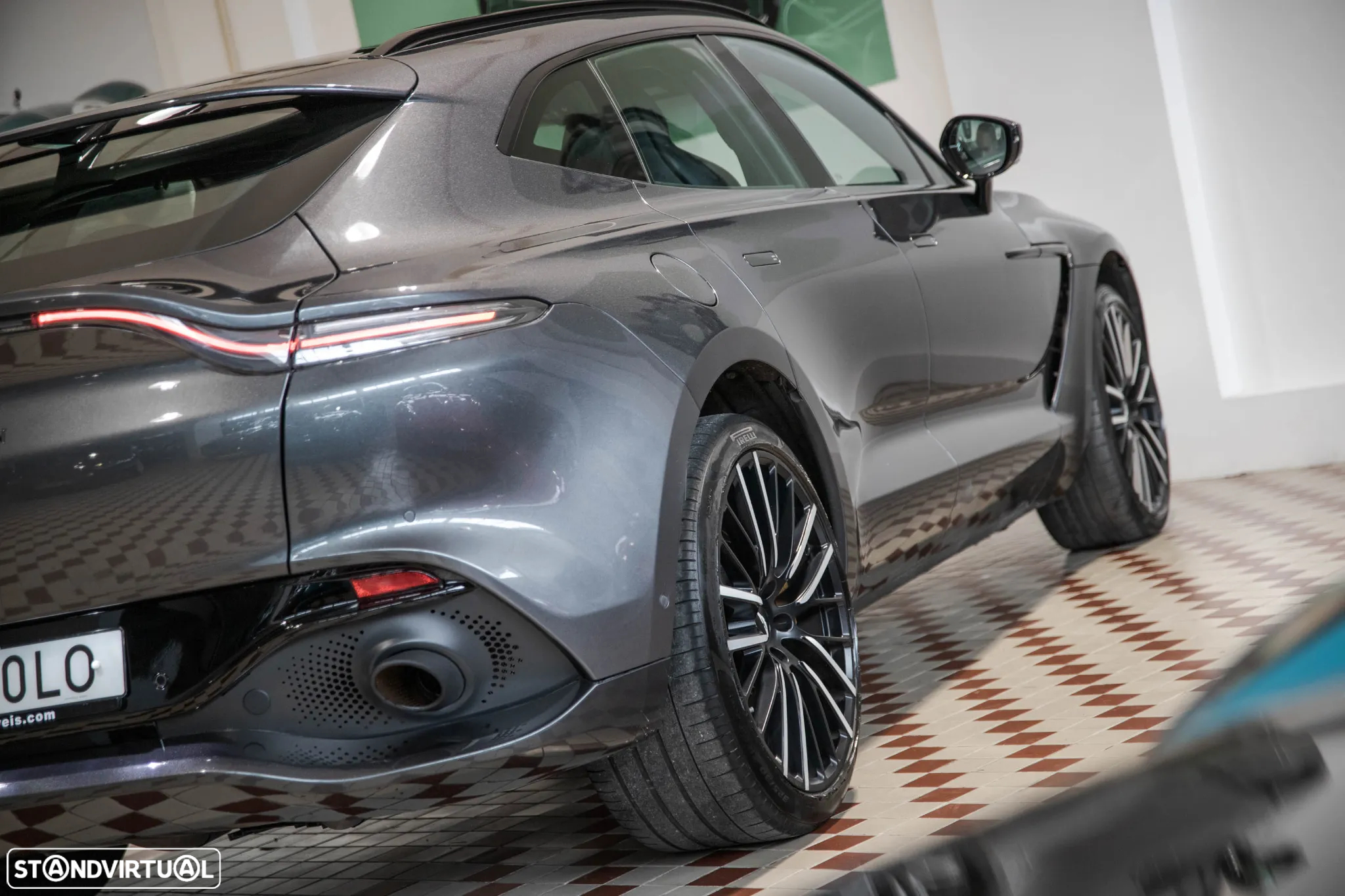 Aston Martin DBX Standard - 6