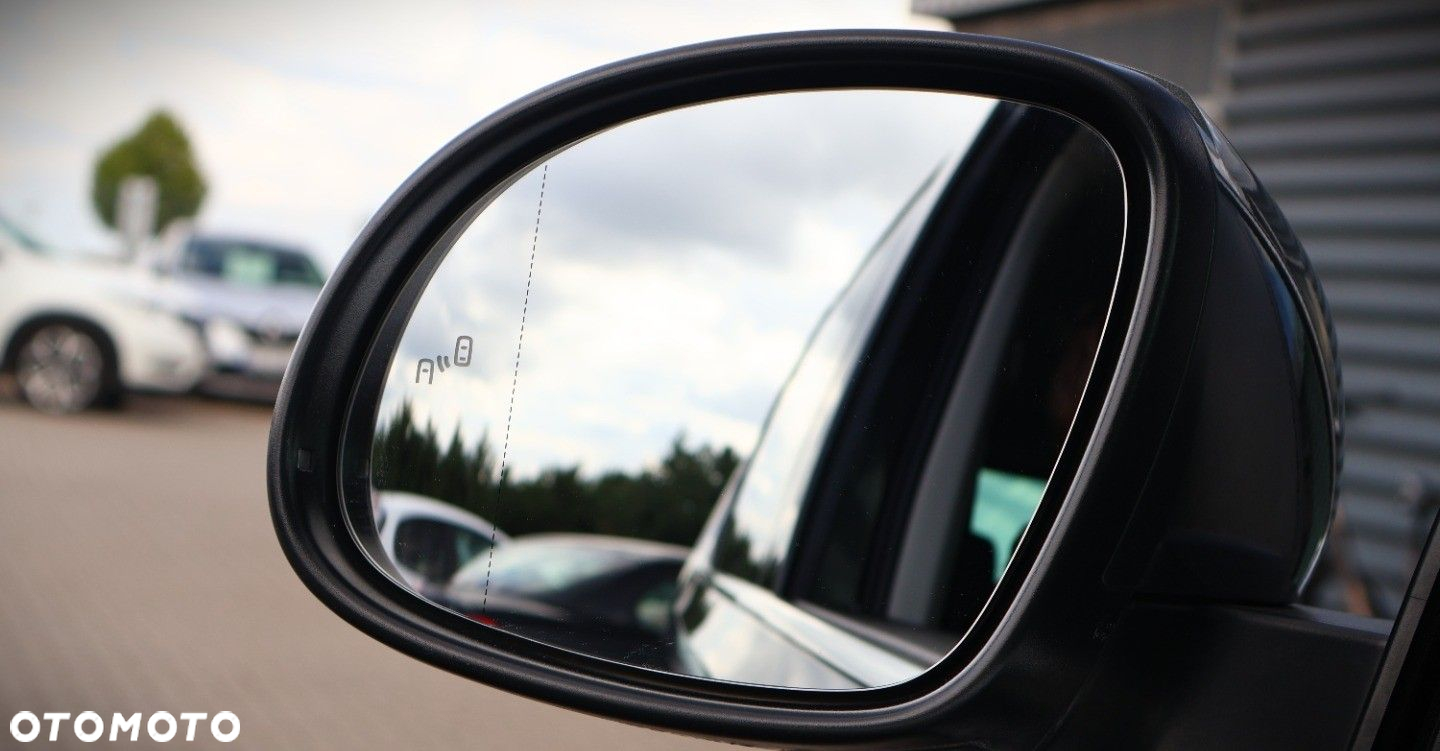 Volkswagen Sharan - 34