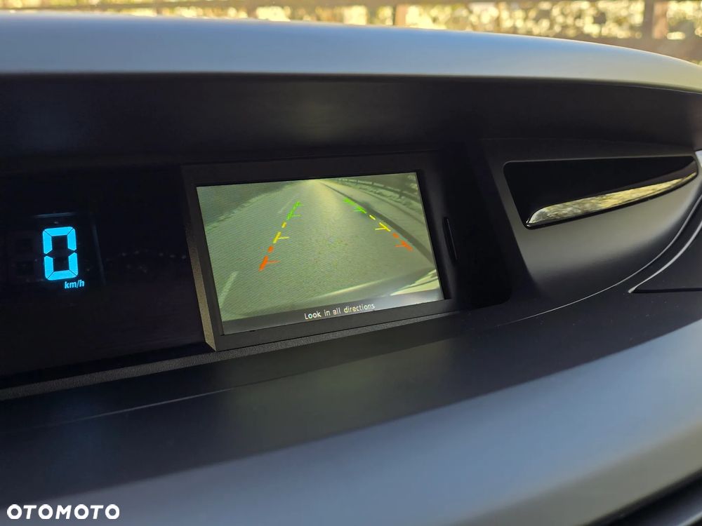 Renault Espace 2.0 dCi FAP Initiale - 8