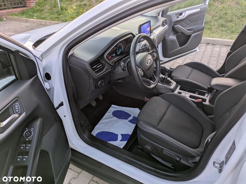 Ford Focus 1.5 EcoBlue Start-Stopp-System COOL&CONNECT - 23