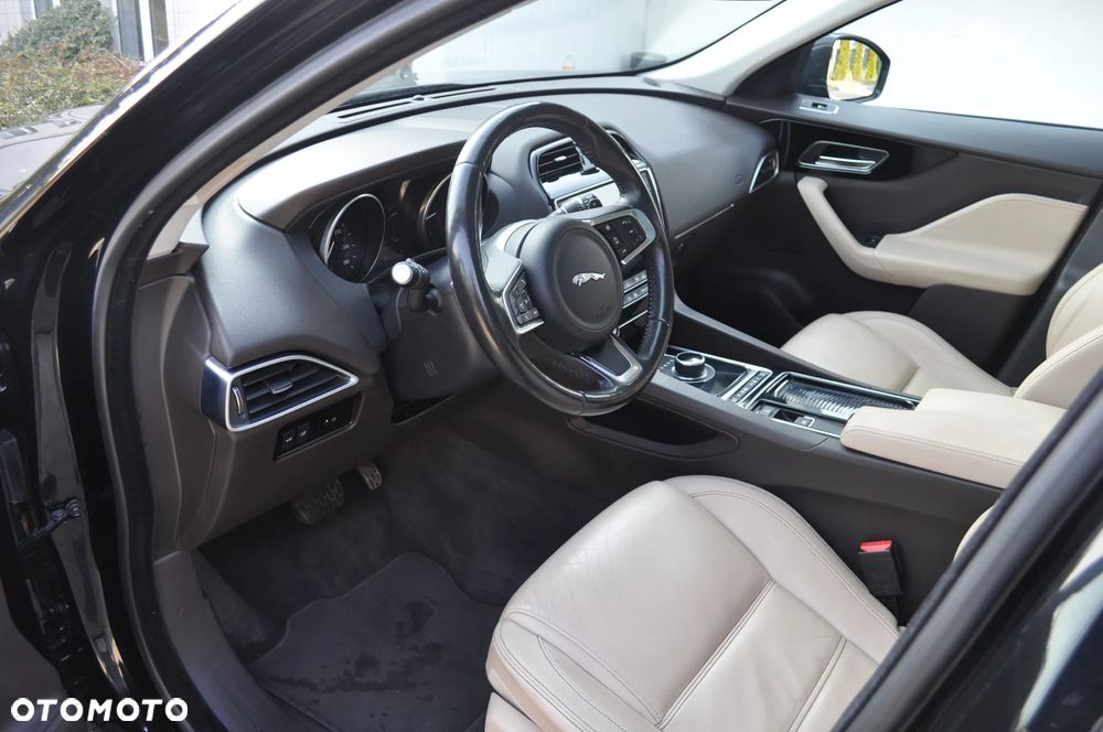 Jaguar F-Pace 2.0 i4D AWD Portfolio - 17