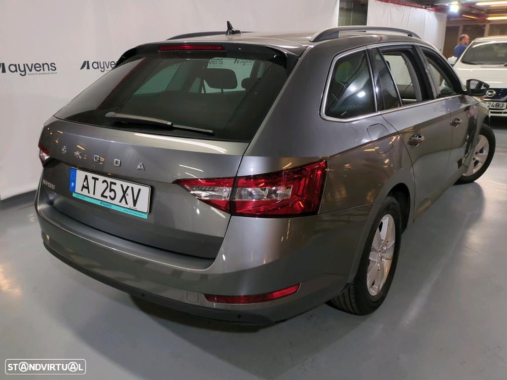 Skoda Superb Break 2.0 TDI Ambition DSG - 3