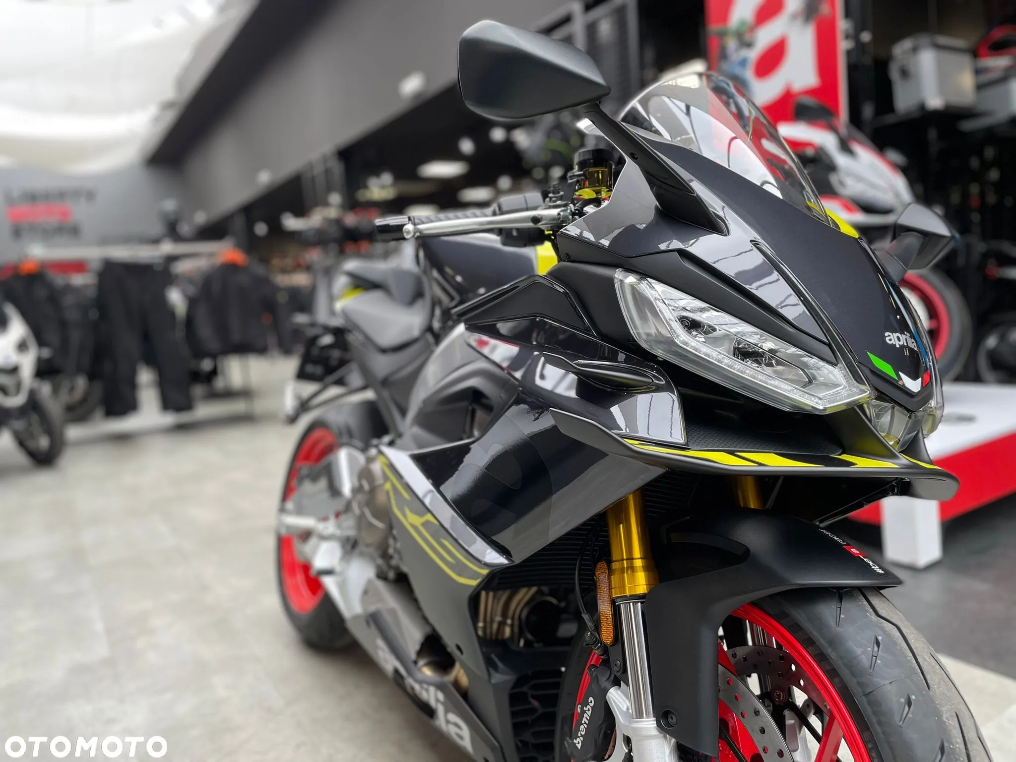 Aprilia RS - 9