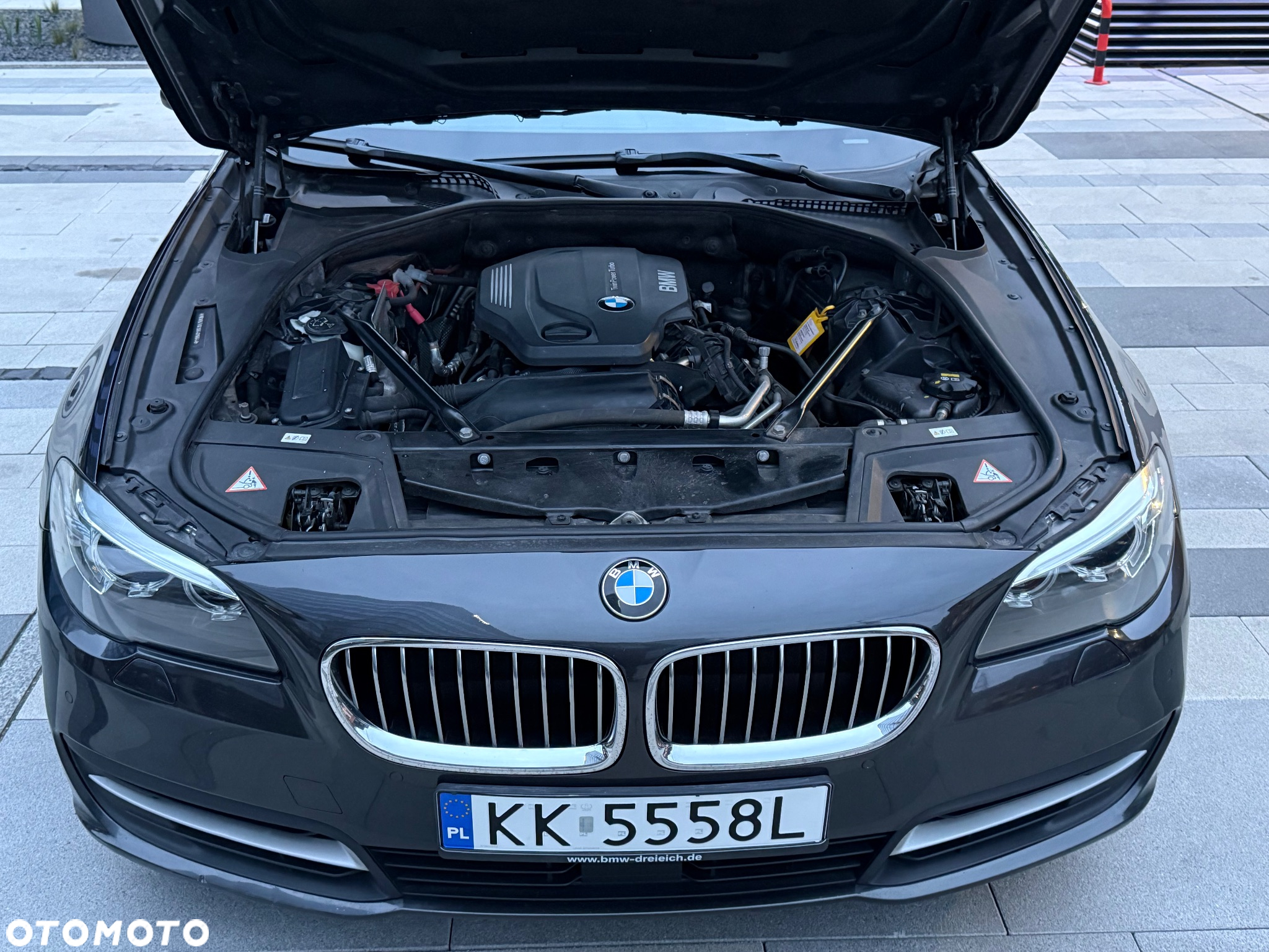 BMW Seria 5 520d Touring Luxury Line - 10