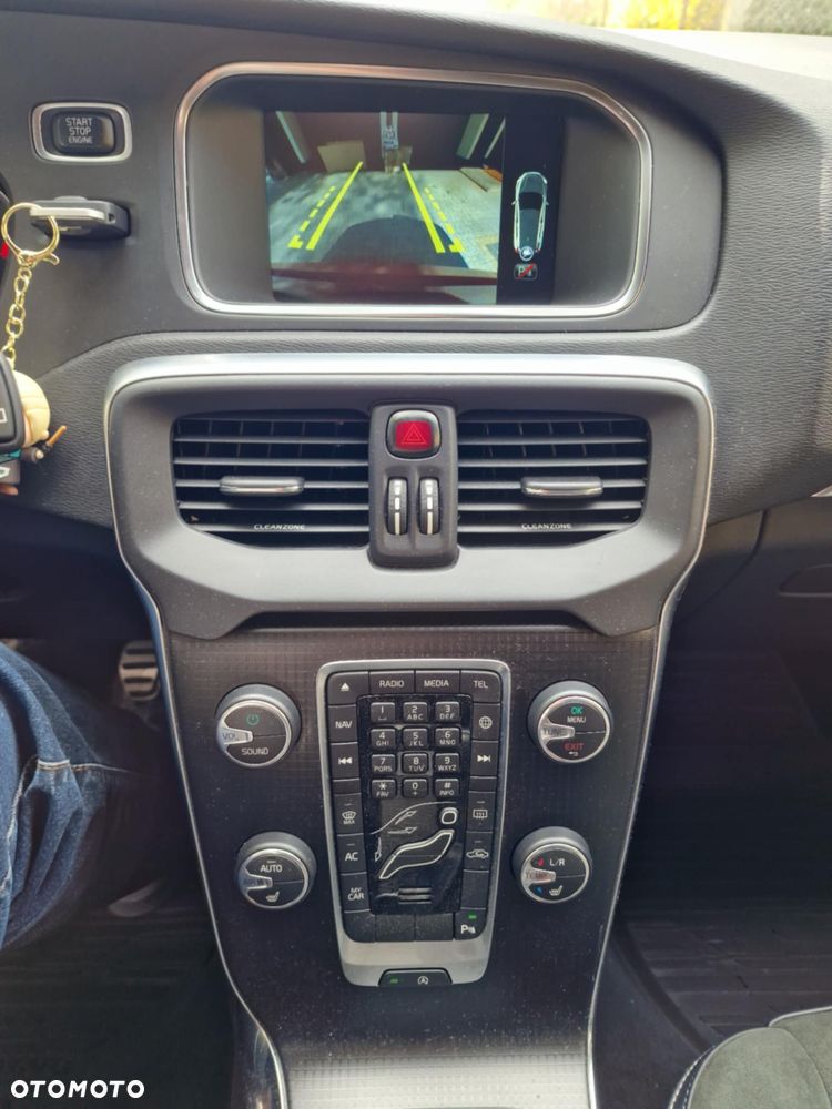 Volvo V40 T3 Drive-E Summum - 19