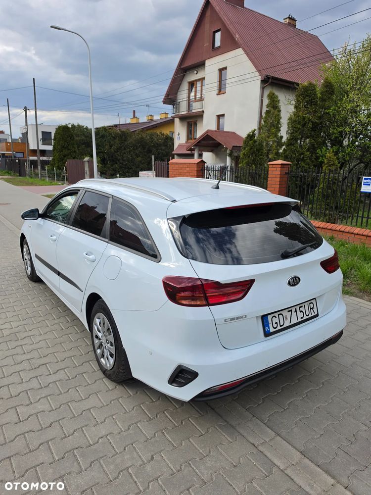 Kia Ceed 1.6 CRDi SCR GT-Line - 20