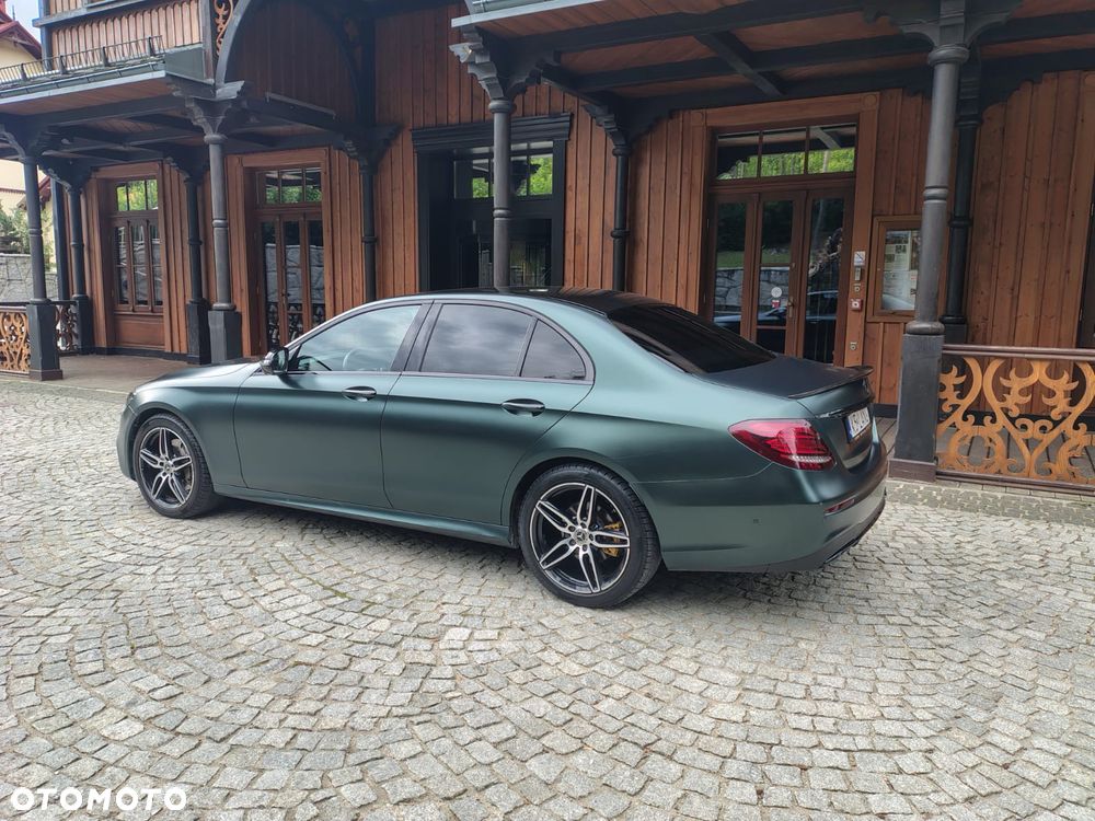 Mercedes-Benz Klasa E 220 d 4-Matic 9G-TRONIC - 3