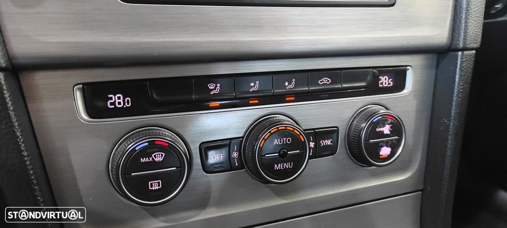 VW Golf Variant 1.6 TDi Sportline - 31