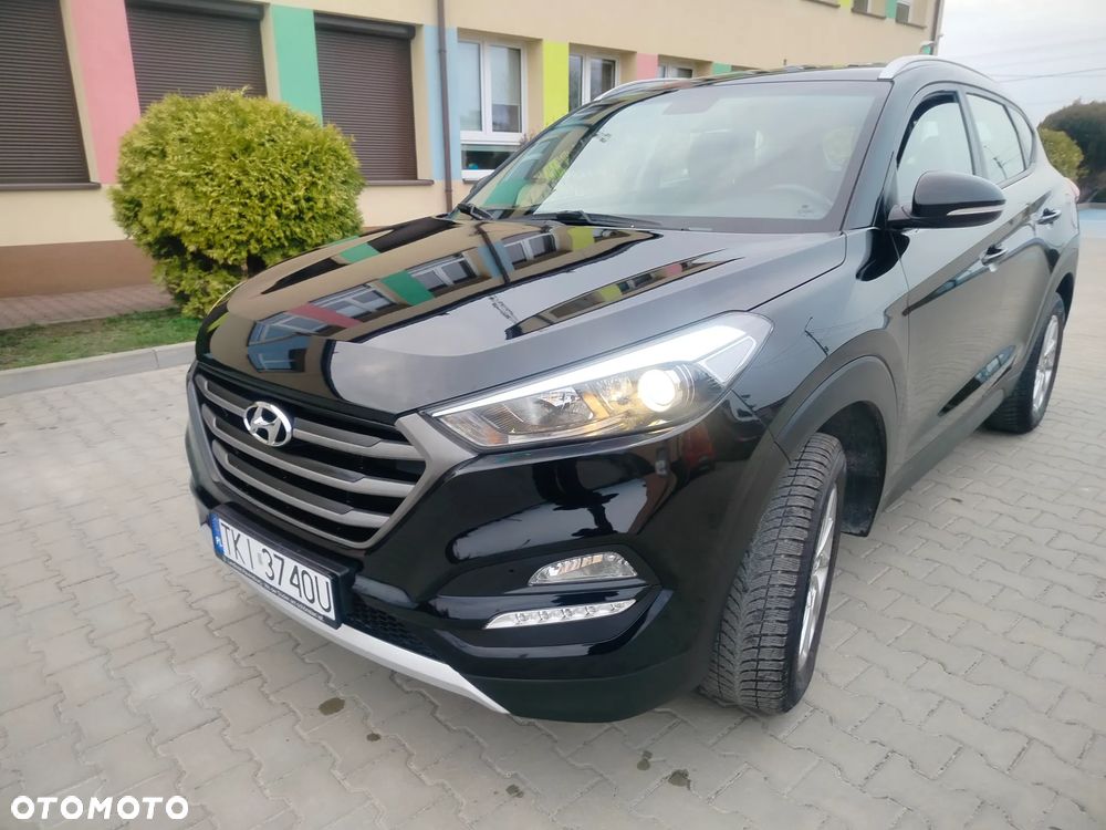Hyundai Tucson 2.0 TDCi 2x4 Titanium - 18