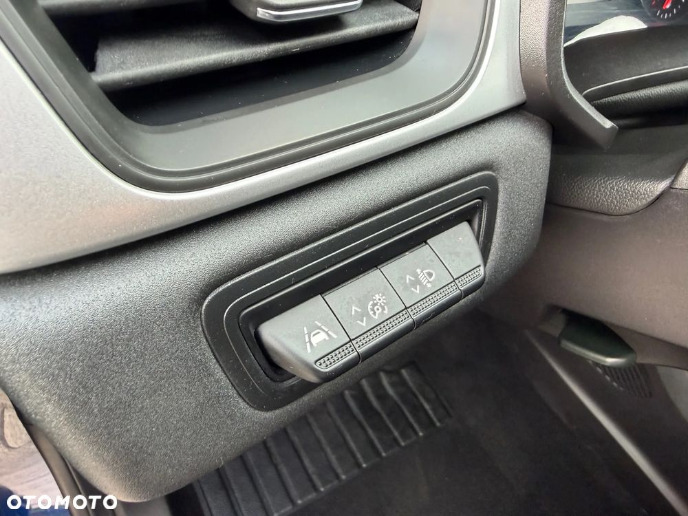 Renault Captur - 19