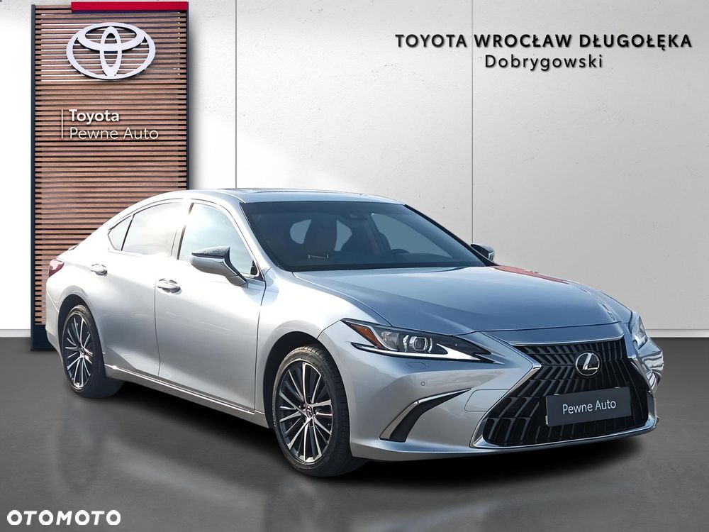 Lexus ES 300h Business Edition - 1