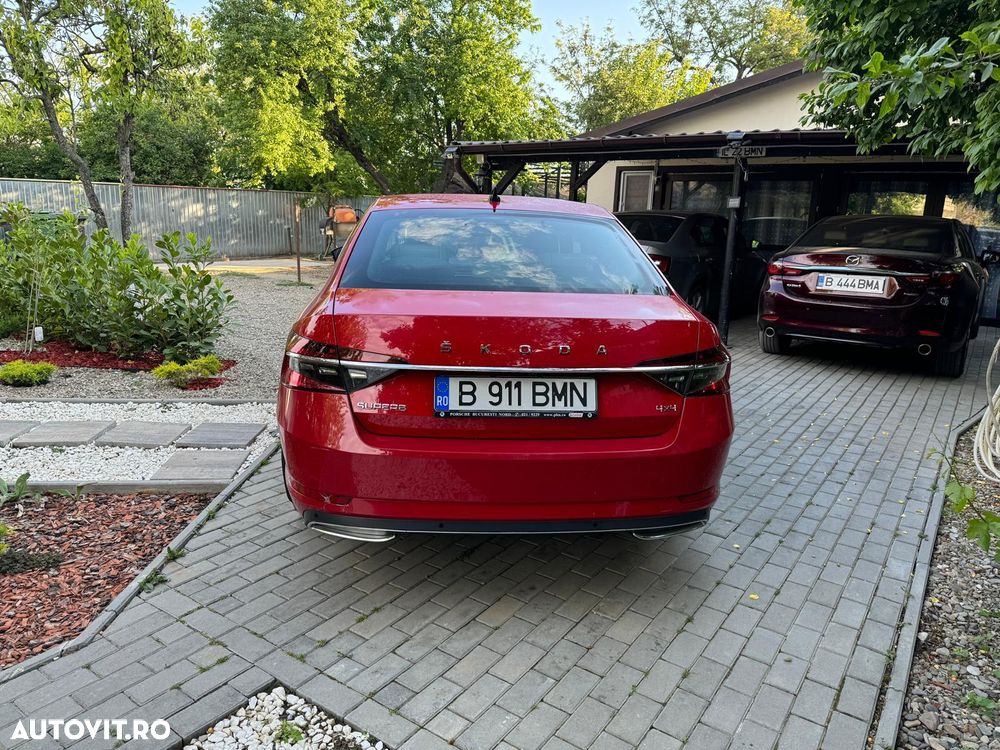 Skoda Superb 2.0 TDI DSG 4X4 Laurin & Klement - 5