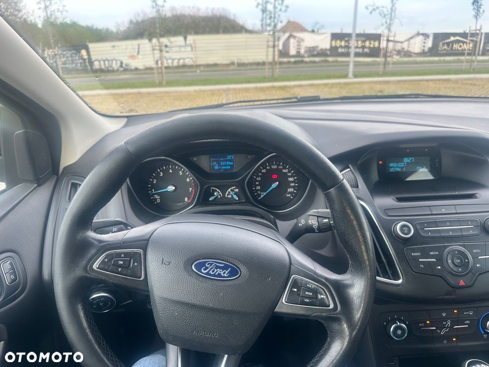 Ford Focus - 22