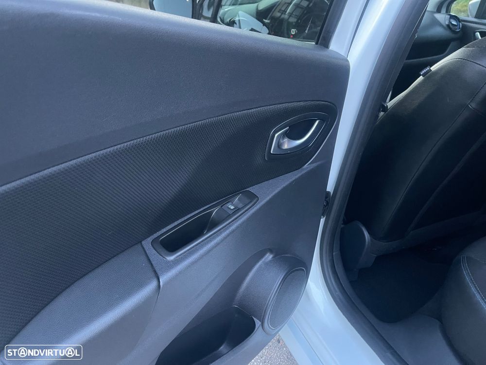 Renault Clio Sport Tourer 1.2 TCe GT Line EDC - 15