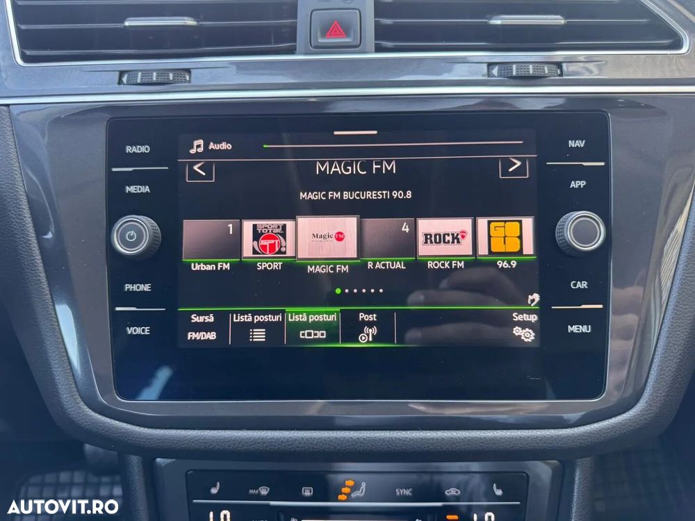 Volkswagen Tiguan - 16