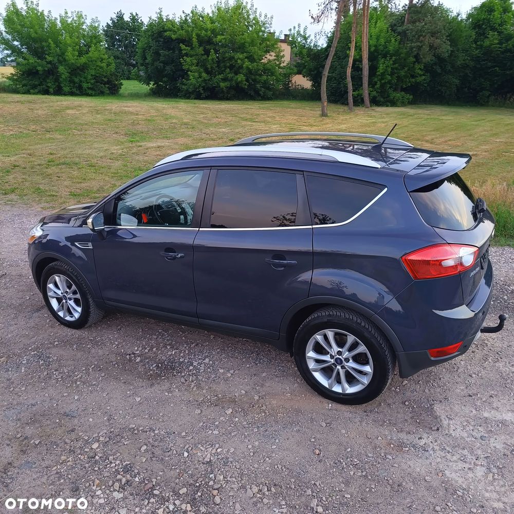 Ford Kuga 2.0 TDCi 2x4 Titanium - 14