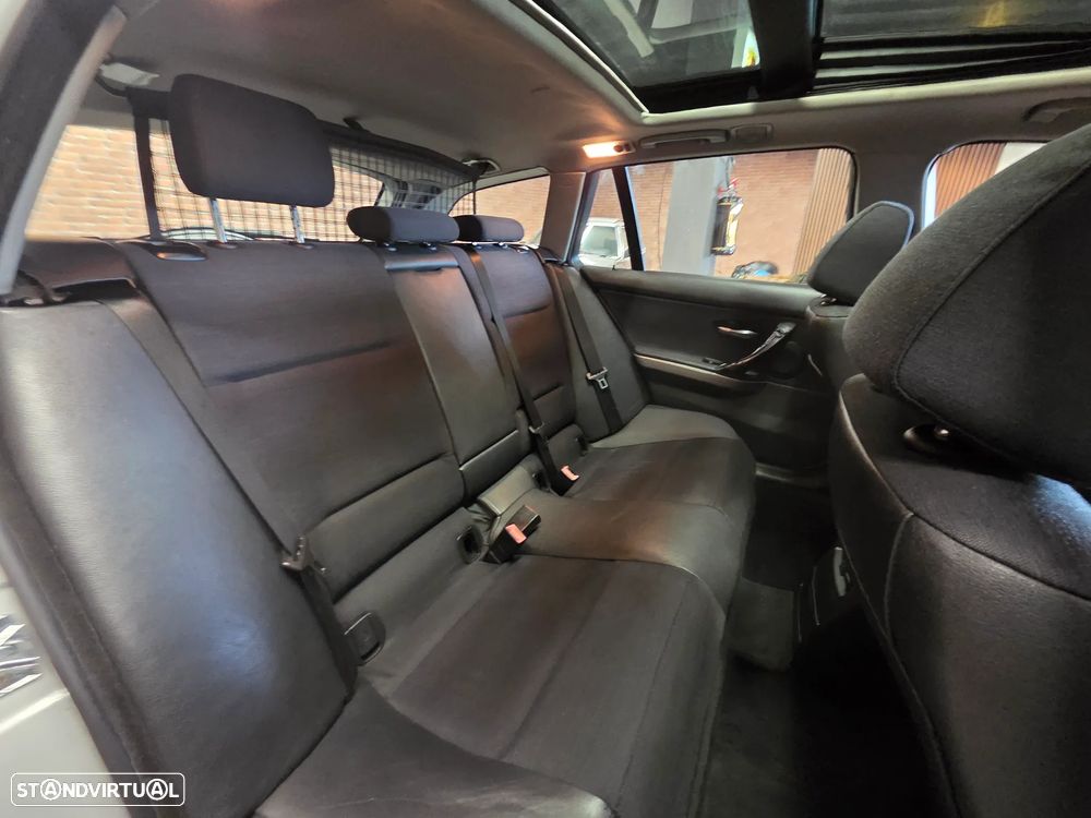 BMW 320 d Navigation - 17