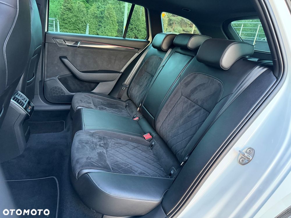 Skoda Superb 1.8 TSI Sportline DSG - 20
