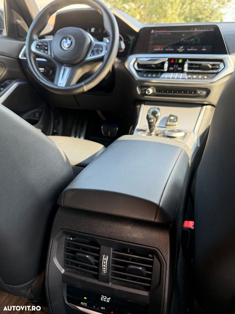 BMW Seria 3 320d xDrive Aut. M Sport - 2
